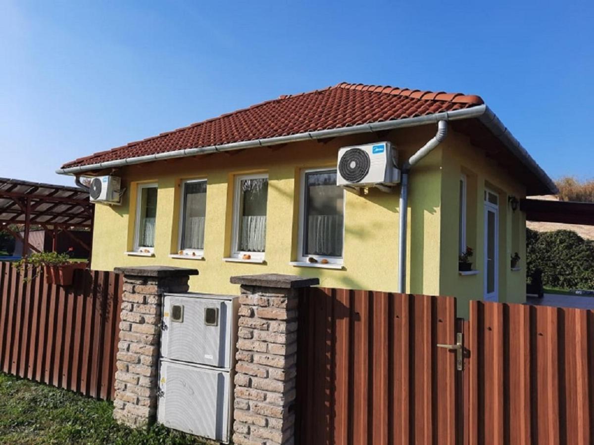 Villa Ponty Orso Vendeghaz Nagybaracska Exterior foto